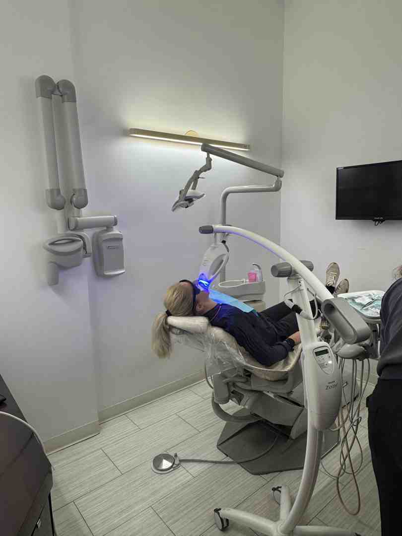 professional teeth whitening for sensitive teeth