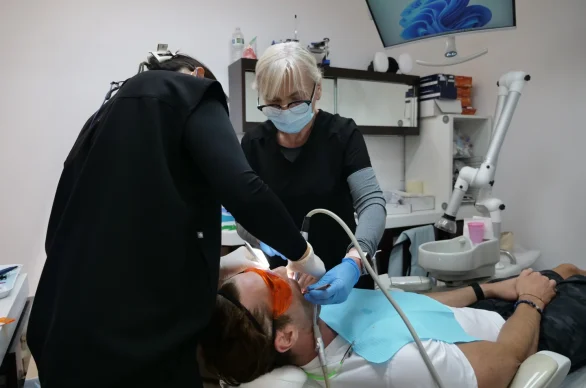 post filling care dental patient smiling after procedure